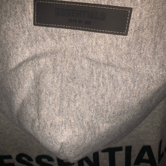 NWT Men’s  small FOG Essentials Hoodie (Heather Gray) - Picture 7 of 7